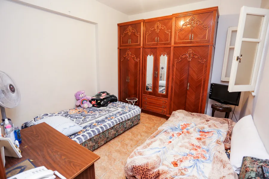 شقة للبيع 156 م سموحة ( خطوات من مستشفي اندلسية )