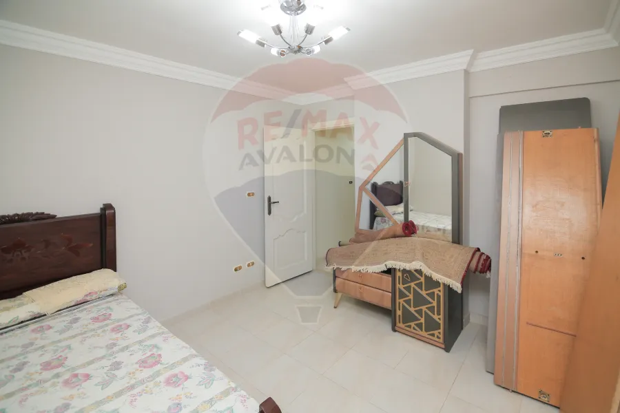 شقة للبيع 100 م سبورتنج (خلف فندق جدة)