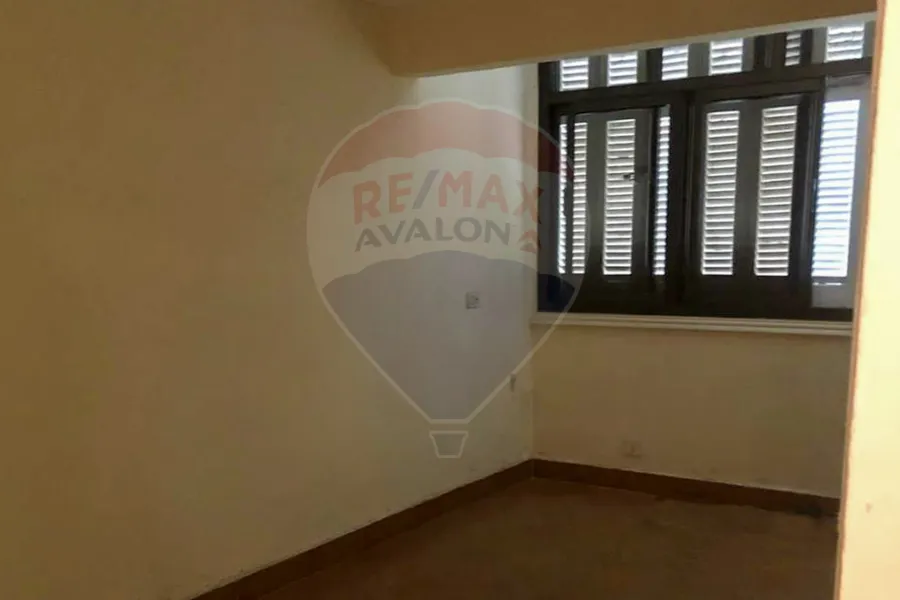 شقة للبيع 120 م سموحة (عمارات القضاة)