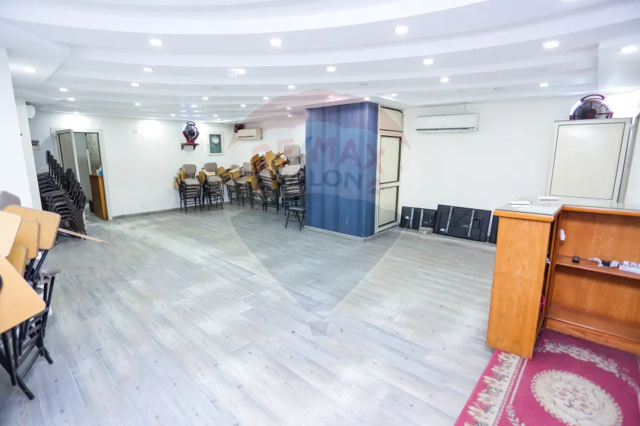 مقر اداري للبيع 125 م كليوباترا (ش بورسعيد تطل على ش مدحت سيف اليزل)