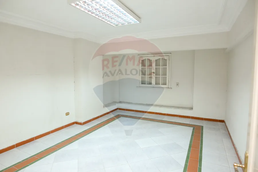 Administrative Unit For Rent 200 m Sidi Bishr (Num.1 From Esawy St.)