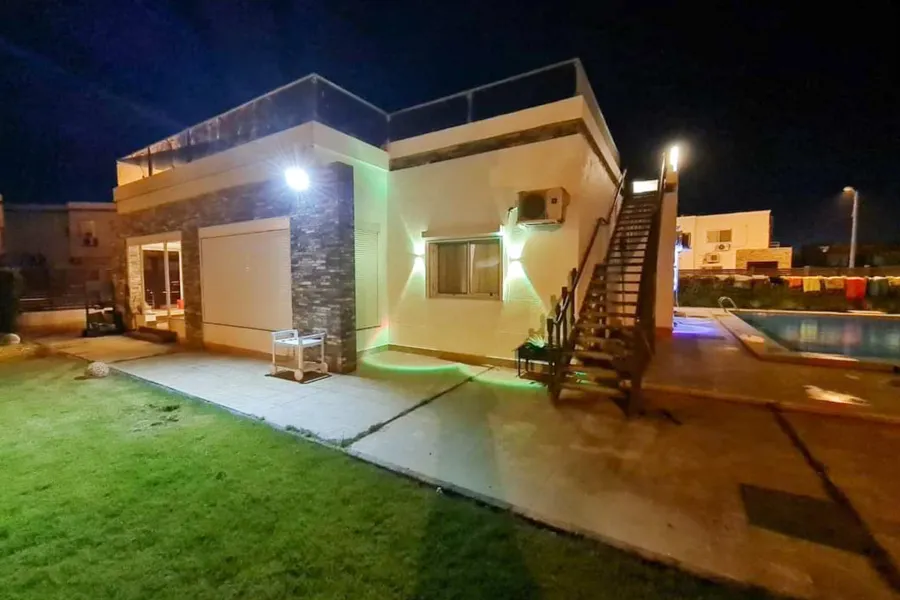 Stand alone villa for sale (Amwaj - Sidi Abdelrahman) 1,000 m