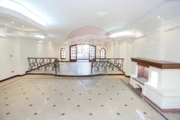 شقة للبيع 300 م سموحة ( شارع الخمسين متفرع من شارع مصطفى كامل )