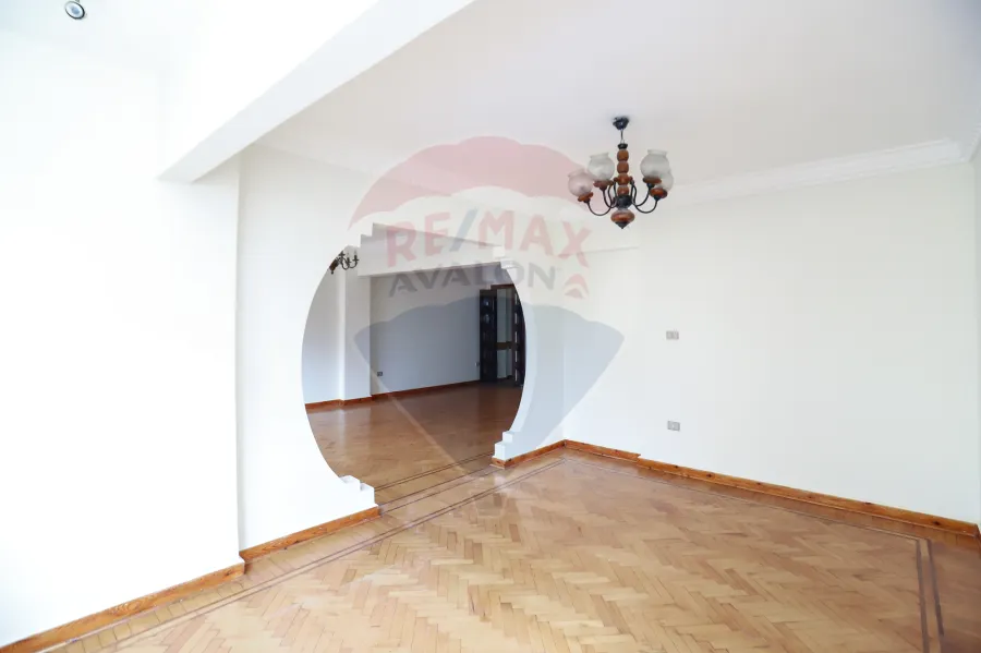 Penthouse For Sale 138 m Miami ( Gamal Abd El Nasr st )