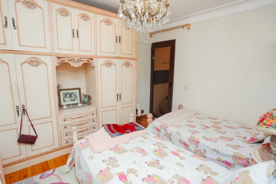Apartment For Sale 175m El-Saraya (El-Giesh Road)