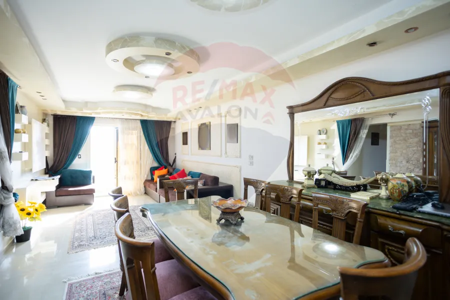 شقة للبيع 155 م جناكليس (ش مرتضي باشا)