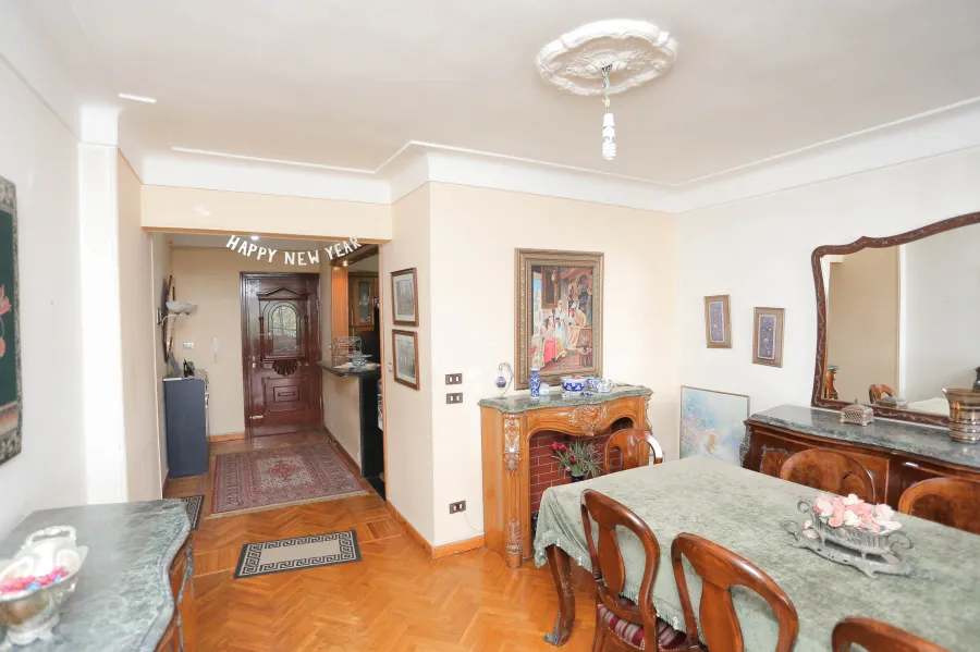 شقة للبيع 160م صافى رشدي ( ش رشدى باشا ) 