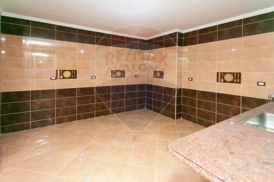 شقة للبيع 320م لوران (على الترام)