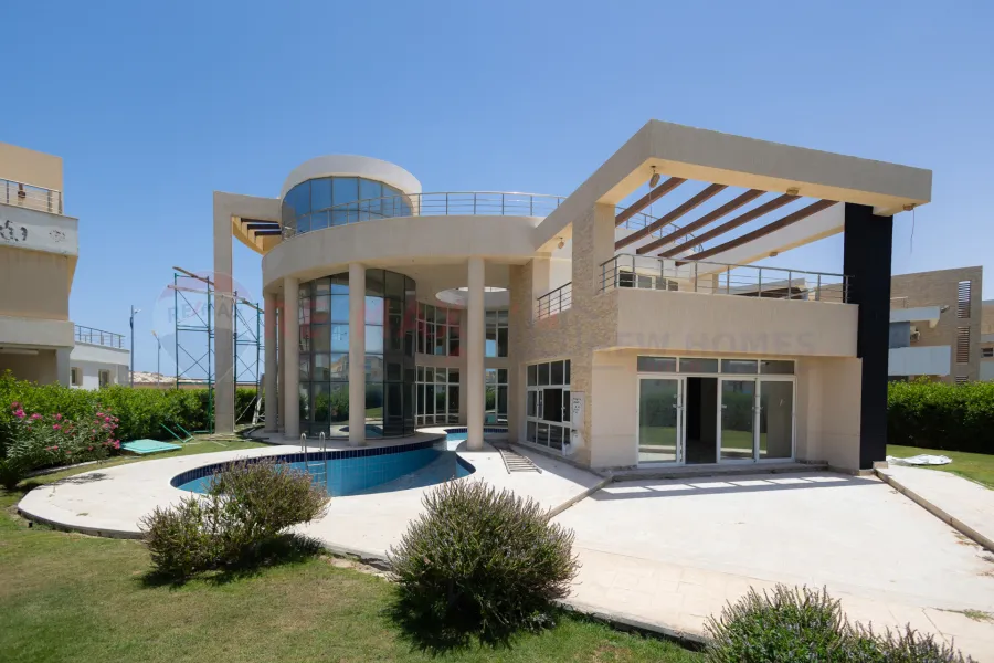 Palace for sale (Marseilia Beach 4 - Sidi Abddelrahman) 1,300 m