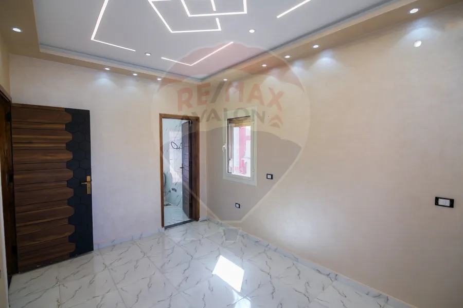 Standalone Villa for sale (Perlamarina) - 255 m