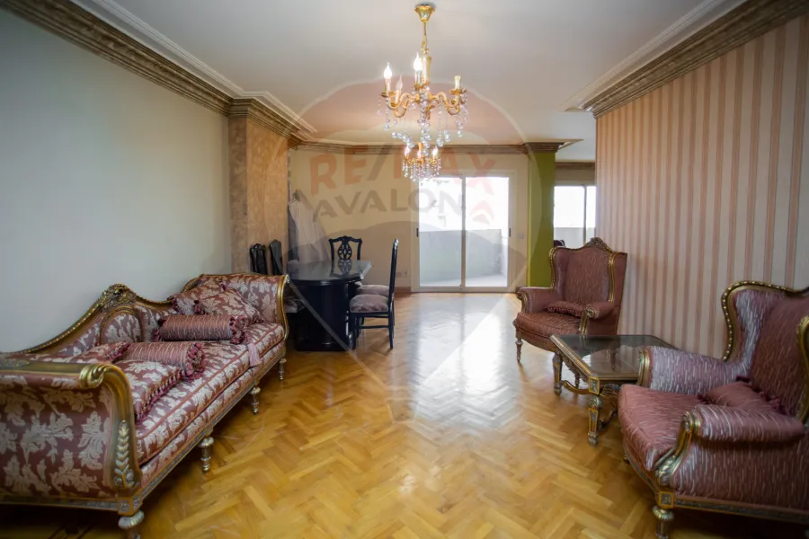 Apartment for sale 180 m Smouha (Next to Grand Plaza Hotel)