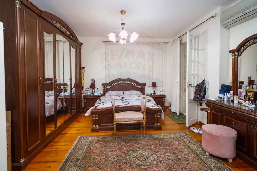 Apartment for sale 220 m Louran ( Sharawy St )