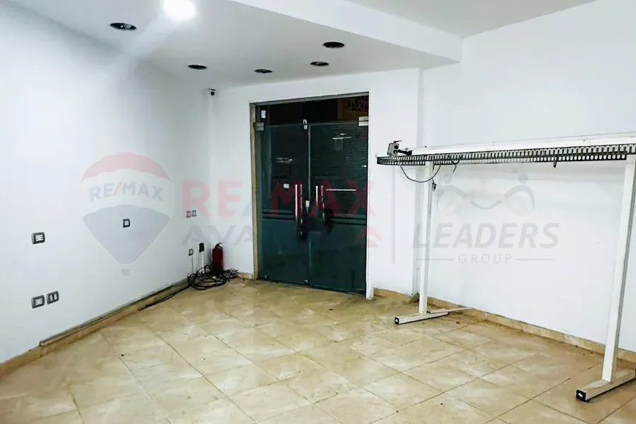 Commercial headquarters  for rent 75 m Bolkley (Lavizon)