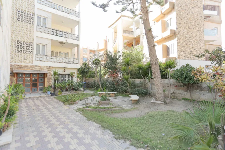 Registered Building For Sale 640m El-Mamoura