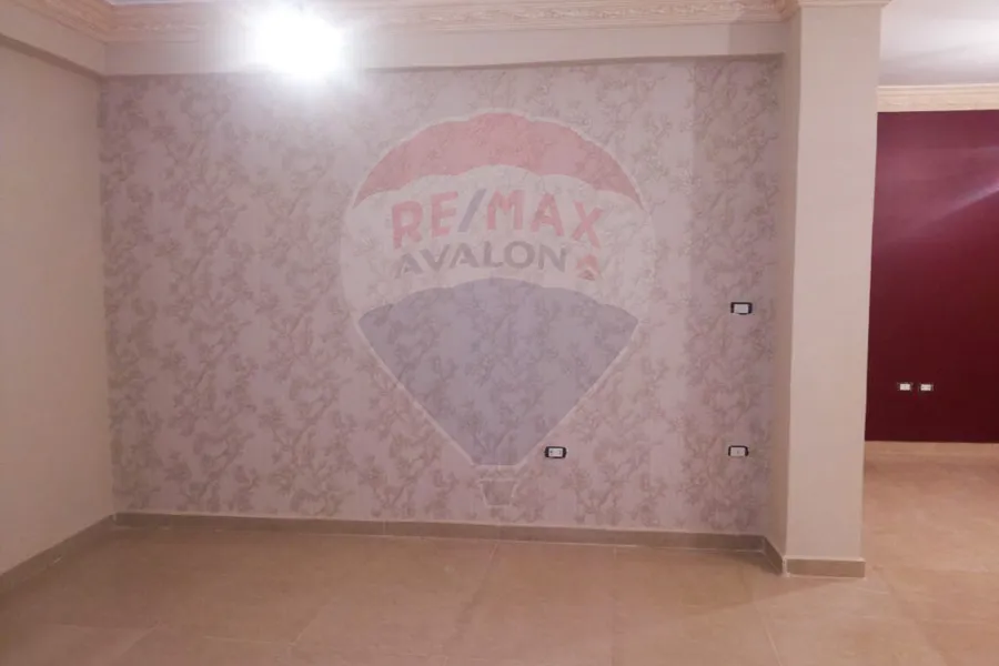 شقة للبيع 110 م بولكلي (ش لافيزون)