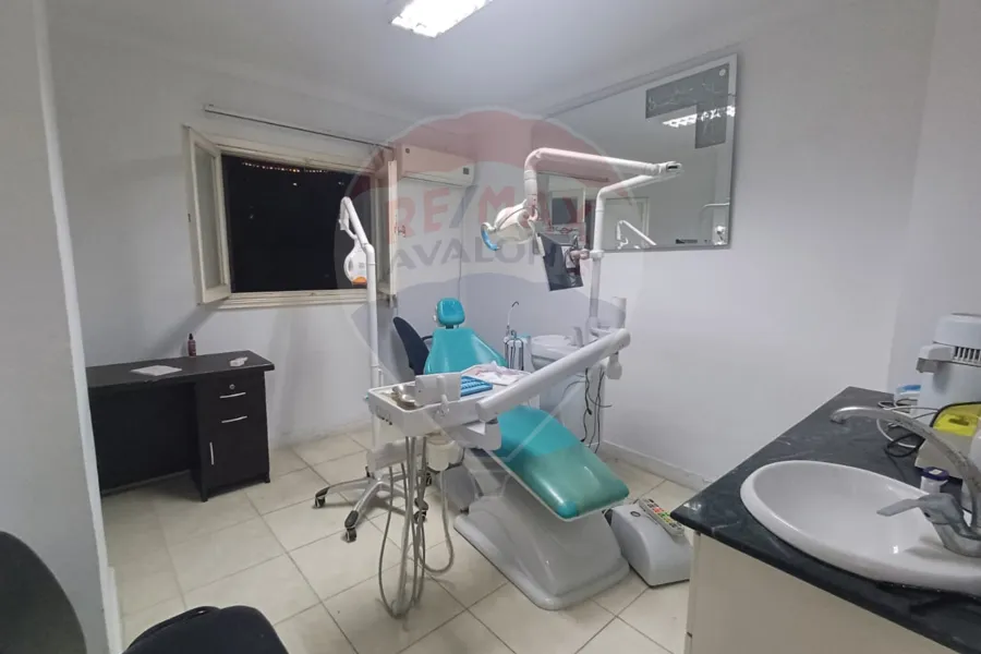 Clinic for rent 110 m Janaklis (Abu Qir St.)