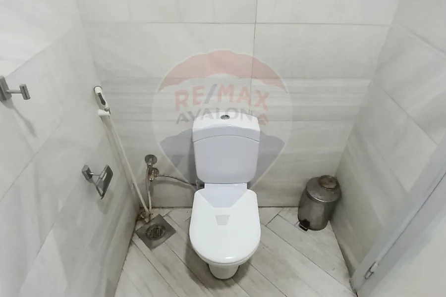 Administrative apartment for sale 120 m Glem (Mostafa Maher St.)