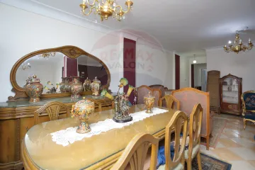 شقة للبيع 140م لوران (ش محمد دري)