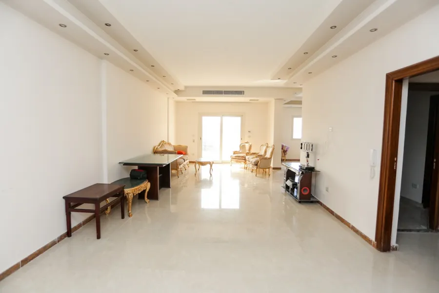 Apartment for sale 375m Victoria (Tram Station)