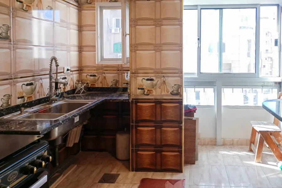 شقة للايجار المفروش 150 م سموحه (متفرع من ش فوزي معاذ)