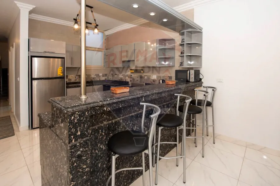 شاليه دوبلكس + رووف للبيع (هاسيندا باي) 235 م