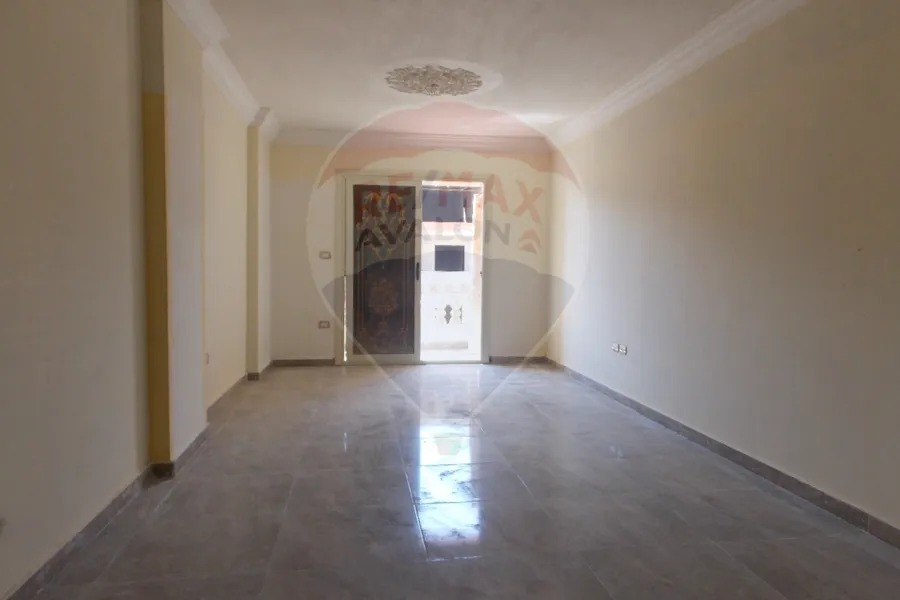 شقة للبيع 152 م سموحة (ش الريادة)