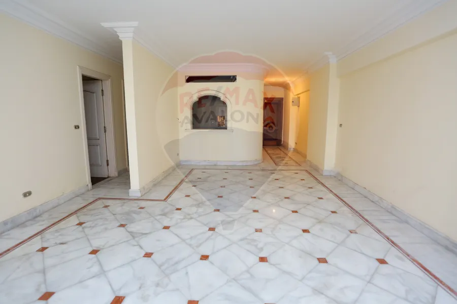 شقة للبيع 198 م سموحة ( عمارة كونتننتال تاور - ش فوزى معاذ)