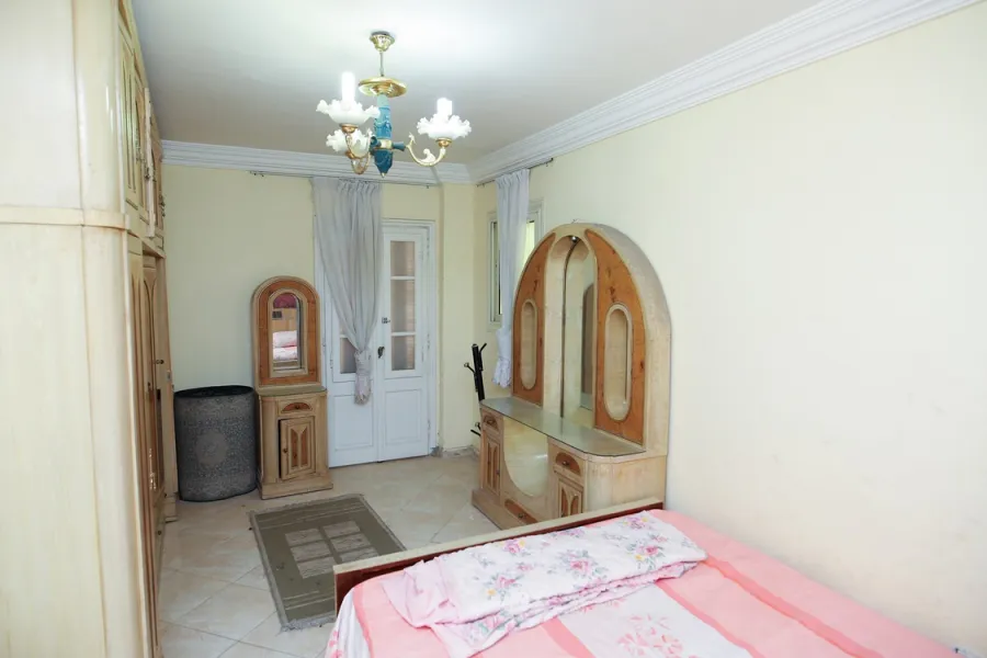 شقة للبيع 165م العصافرة (على البحر مباشرة)