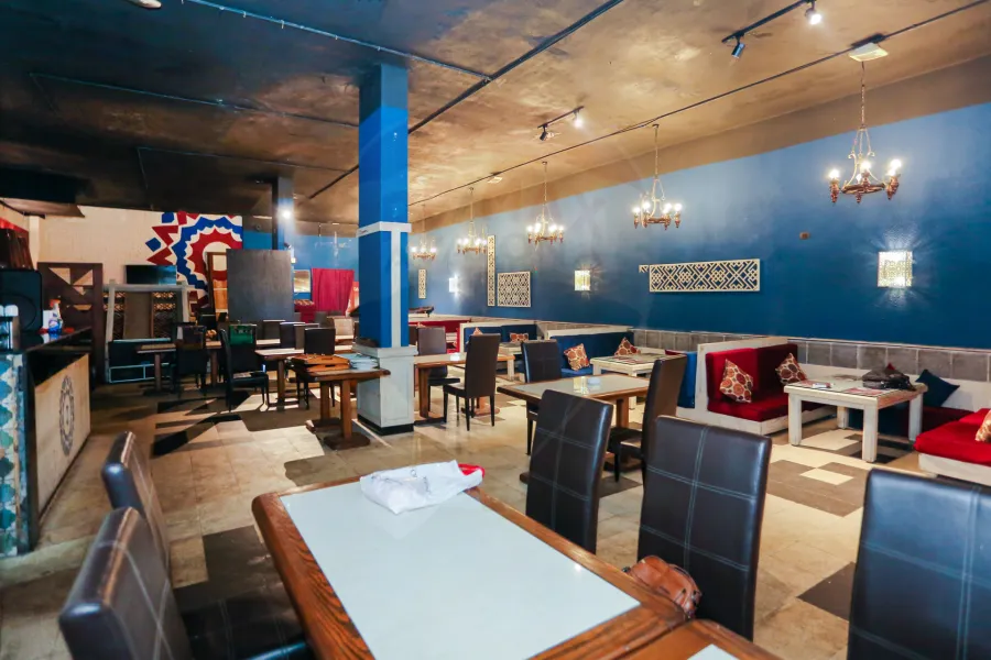 Restaurant for rent 360 m Smouha (the main commercial market)