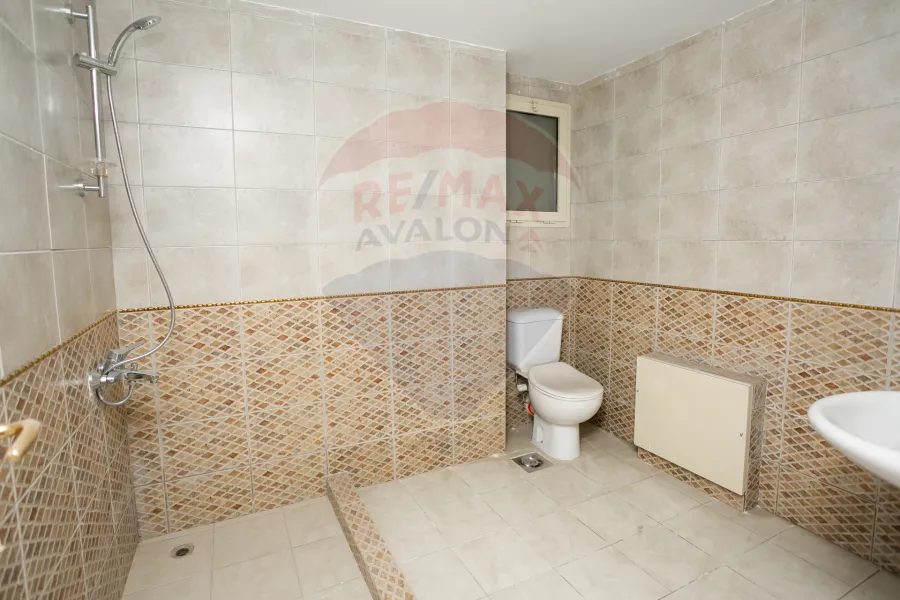 Apartment for sale, 235 m, Smouha (Fawzy Moaz St, Lotus Tower)