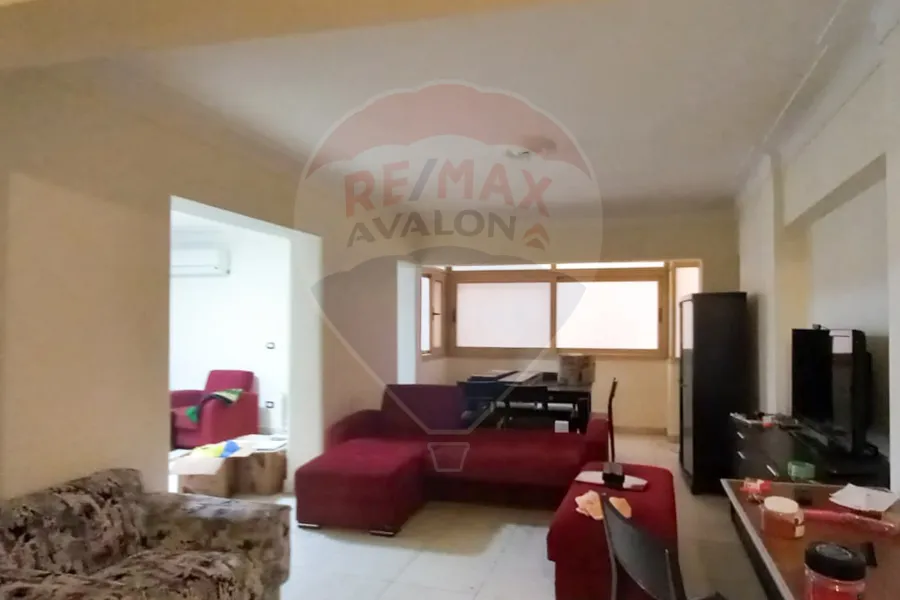 Apartment for sale 200 m Sidi Bishr (steps from the sea)