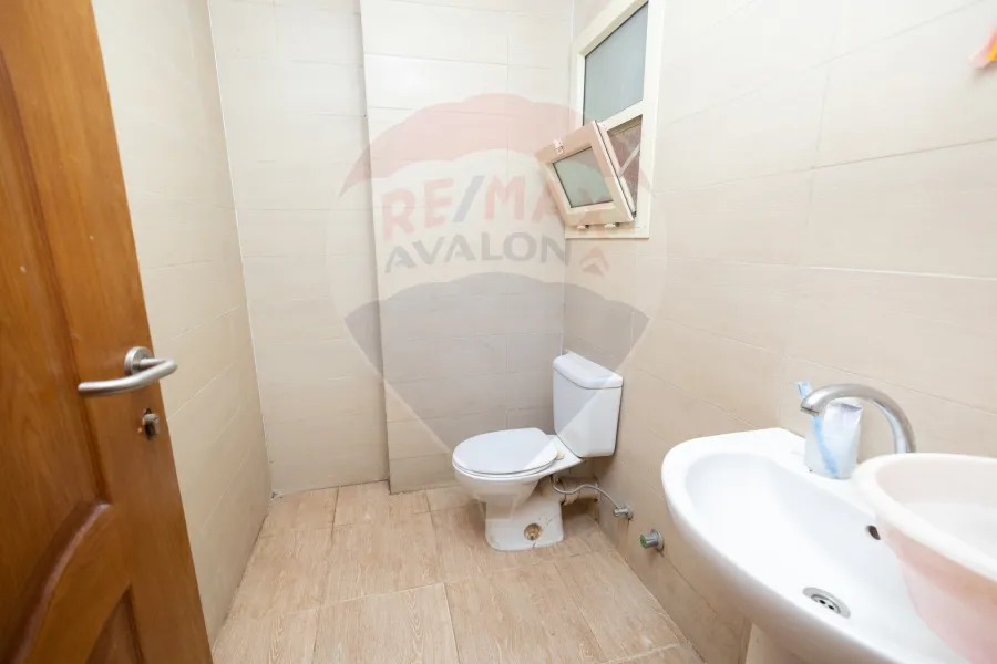 مقر ادارى للبيع  115 م جليم (ش عبد السلام عارف)