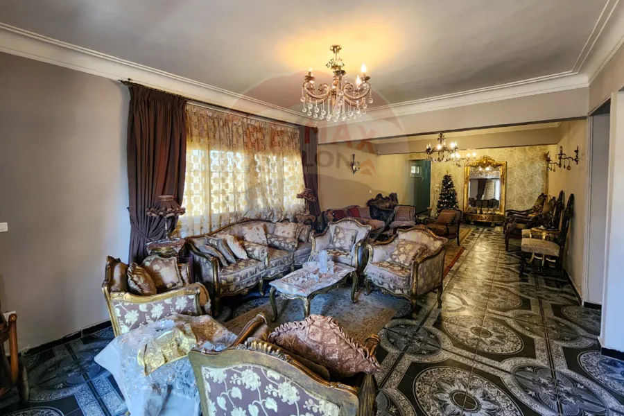 شقة للبيع 350 م سيدي جابر (رابع نمرة من البحر)