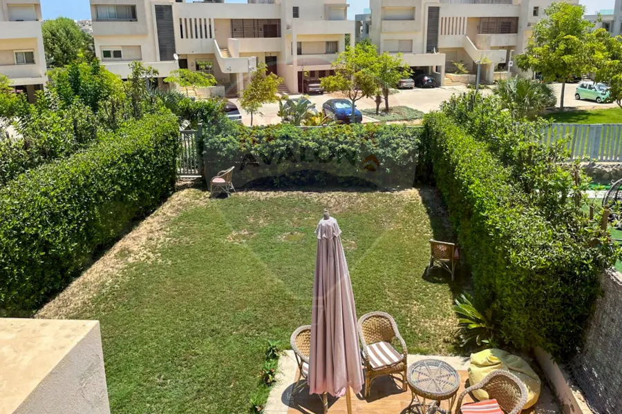 Ground Chalet with Garden for sale (Hacienda Bay) 380 m