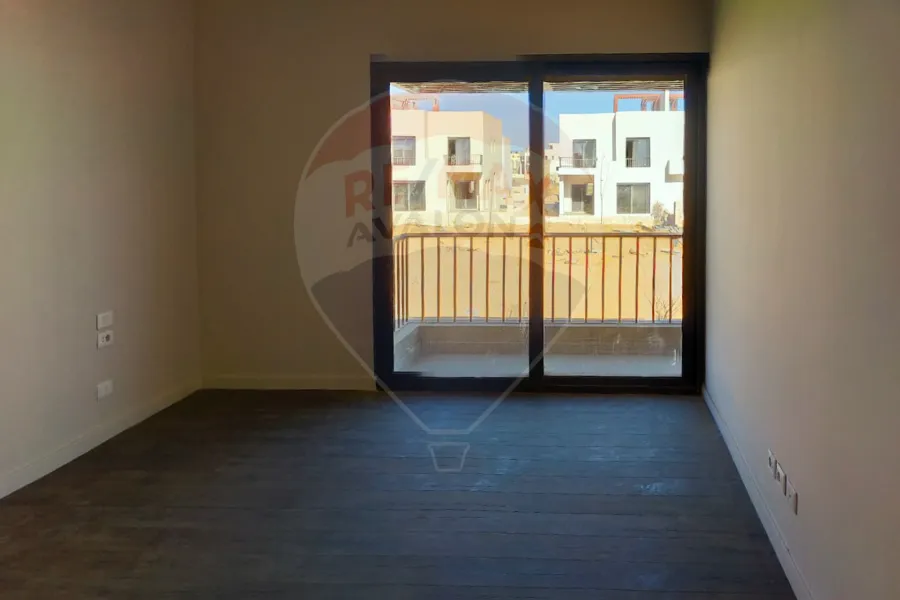 استلام فوري فيلا ستاند الون للبيع 330 م  (اكتوبر - O West)