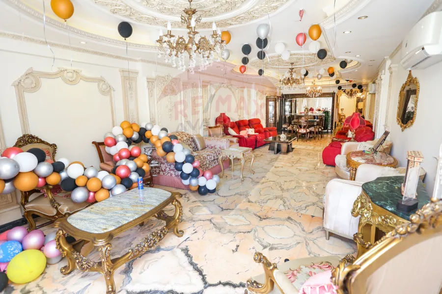 شقة للبيع 245 م جليم ( طريق الحريه - ش ابو قير  )