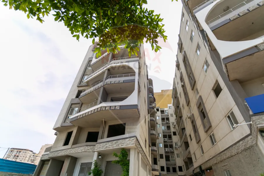 شقة للبيع 200 م سموحة (خطوات من كوبري 14 مايو)