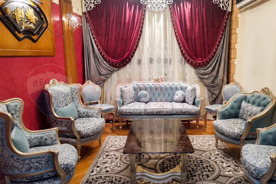 شقة للبيع 140 م كيلوباترا (علي البحر مباشرة)