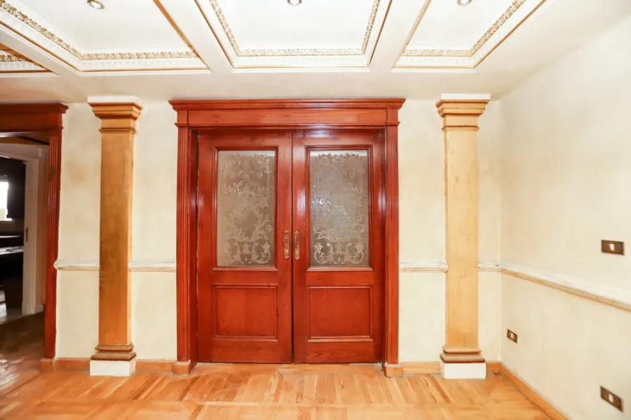 Apartment For Sale 305m Kafr Abdou (San Geiny Square - Lotus Tower )