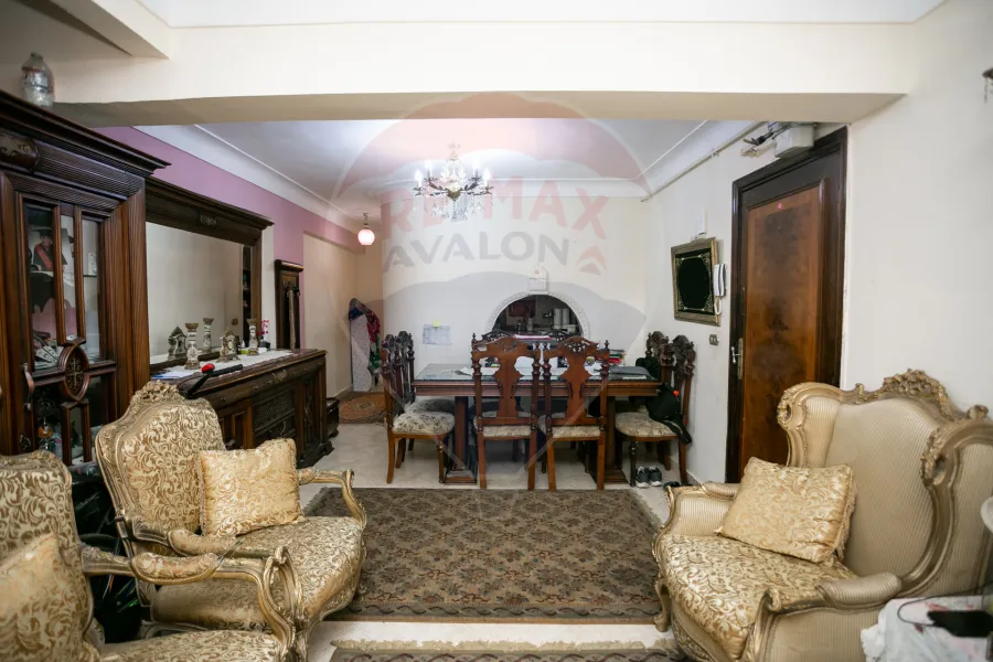 شقة للبيع 90 م لوران (ش علي بك رياض)