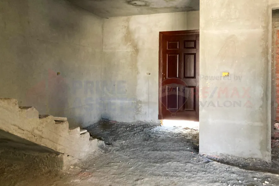 Twin house villa for sale  327 m King Mariout (Alex West)