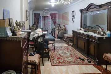 شقة للبيع 140 م ميامي (ش السباعي)