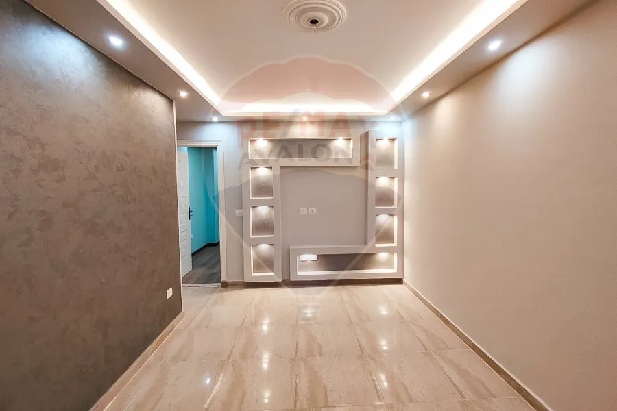 شقة للايجار 183 م سموحة الجديدة (كومباوند الصيادلة)