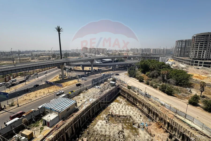 شقة للبيع 152 م سموحة (كومباوند سكاي لاين)