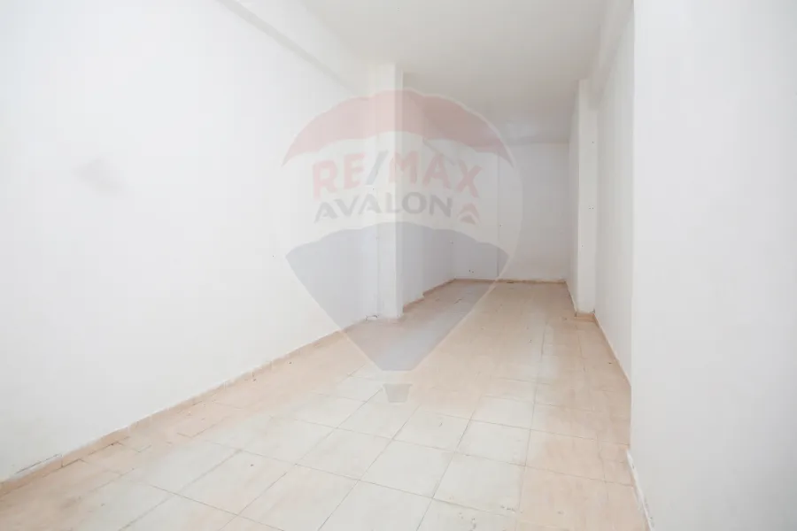 محل للبيع 43 م سيدى بشر بحرى (خطوات من ش خالد بن الوليد والبحر)