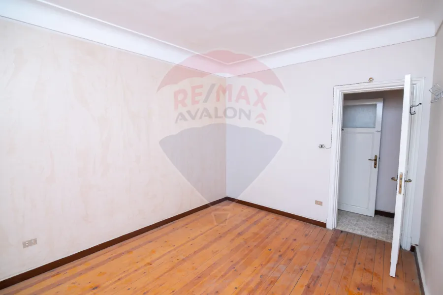 شقة للإيجار 100 م الحي اللاتيني (ش السلطان حسين)