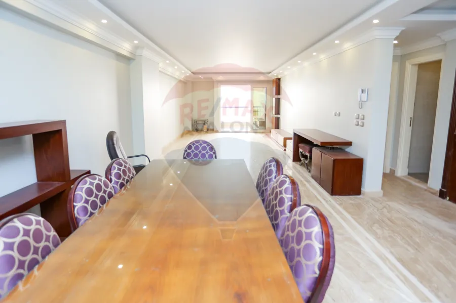 شقة للبيع 195 م سبورتنج (ش أبو قير)