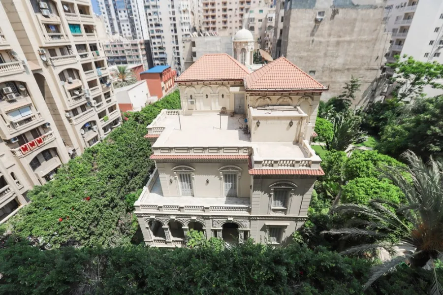 شقة للبيع 230م سان ستفانو