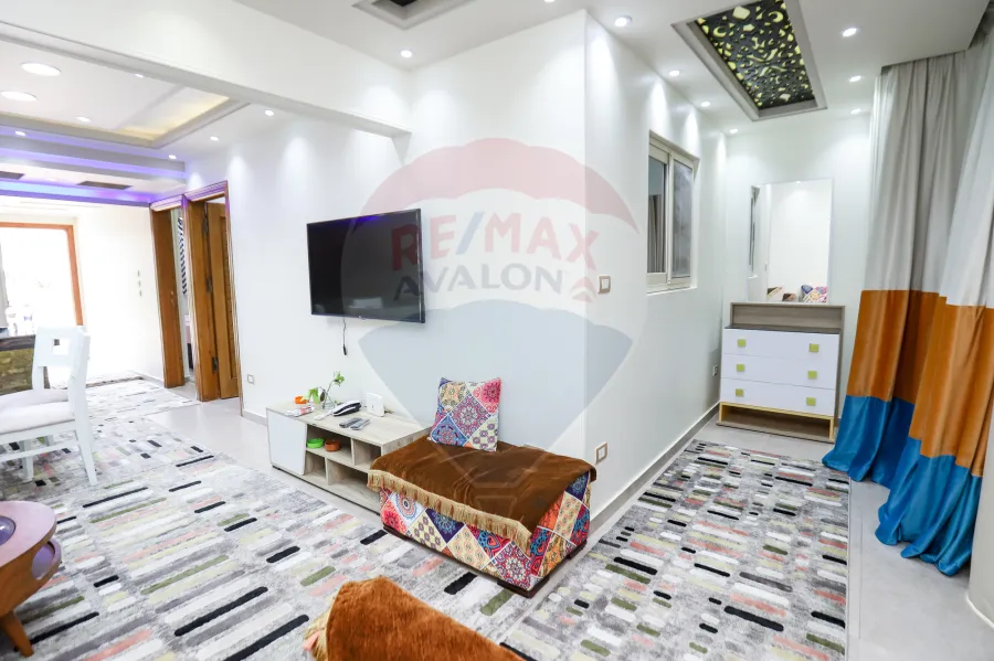 شالية للبيع 70 م  المعمورة الشاطئ (ثاني نمرة من البحر)