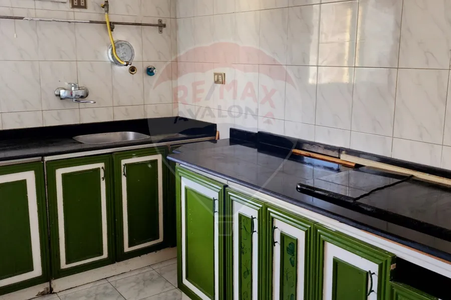 Apartment for rent 170 m Azarita (In front of the Faculty of Medicine)